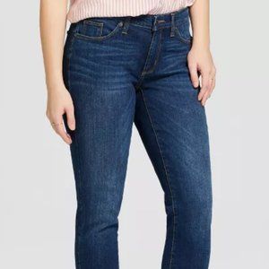 Women's Mid-Rise Curvy Skinny Jeans